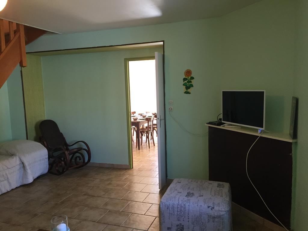 Au Repos De La Blaise Guest House Luaran gambar